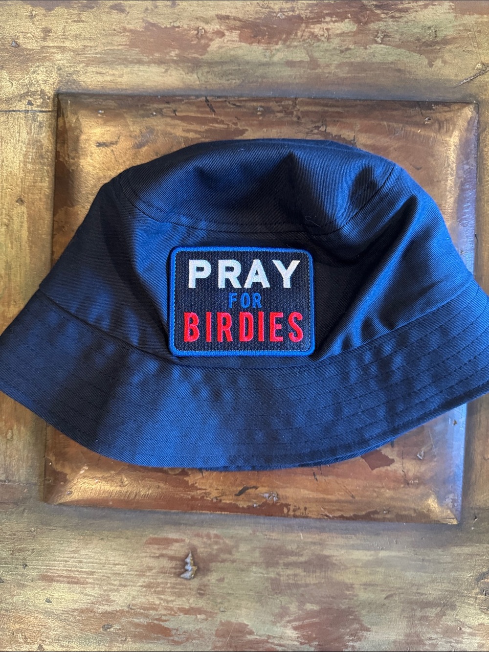 NWOT Women’s G/Fore 'Pray for Birdies' Bucket Hat